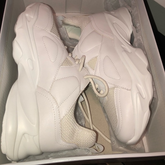 Steve Madden Other - Steve Madden Chunky Sneakers
